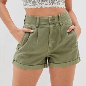 NEW American Eagle Baggy Mom Short Khaki Green Cargo High Waist Cuff Size 4 NWT